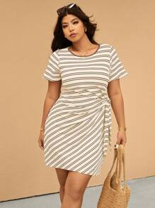 Elaquor 大码休闲度假条纹撞色领 H 字短款连衣裙 - 卡其色 - 查看 6