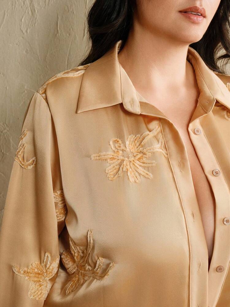 2pcs Plus Size Women Set, Satin Embroidered Maple Leaf Pattern, Contrast Color Lapel, Loose & Comfortable