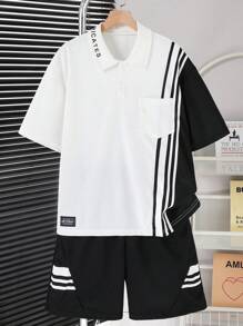 2 件套青少年男孩时尚白色 Polo 衫搭配黑色短裤，面料柔软舒适，经典黑白色，适合外出、运动、上学等各种场合，是青少年男孩必备的夏季服装