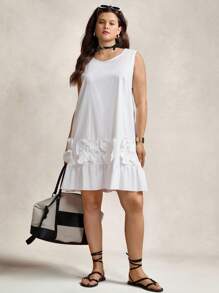 Zelara 大码夏季假期花卉贴花荷叶边下摆无袖连衣裙 - 白色 - 查看 6