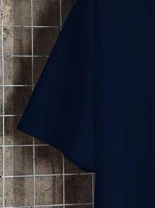 Manfinity Dauomo 男式修身珠地网眼面料赛车图案圆领短袖 T 恤 - 藏蓝色 - 查看 4