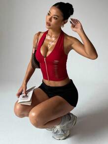 Easithlete 女士深V领露背红色拉链镂空运动背心 Slaydiva Curve Tops Curve Birthday outfits For Women Jennie-Inspired - 紅色 - 查看 4