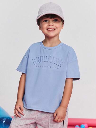 SHEIN 超大号休闲舒适圆领短袖落肩字母印花T恤，适合年轻男孩