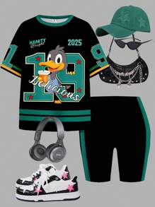 SHEIN 2 件复古街头运动衫风格橄榄绿色卡通数字 19 字母图案拼色条纹青少年女孩休闲宽松圆领短袖 T 恤和紧身自行车短裤套装，适合夏季，轻松舒适，秋季分层，时尚儿童，休闲装，儿童图案服装，返校，秋季服装青少年女童衬衫鸭子 2 件女孩套装休闲卡通印花衬衫袖 T 恤和短裤适合夏季青少年服装女孩卡通服装