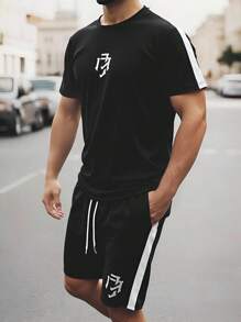 Manfinity Homme Men's Casual Street Graphic Print Contrast Side Seam Short Sleeve T-Shirt And Drawstring Waist Shorts Set, Summer - Black - View 1