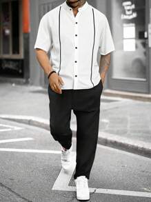 Manfinity Homme Conjunto de camisa de manga corta y pantalones casuales y versátiles para hombres, ropa de otoño, atuendos cómodos - Blanco y Negro - Ver 1