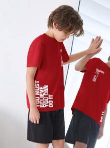 SHEIN Leap Crew Tween Boy 简约休闲字母印花短袖 T 恤和短裤两件套阻燃宽松舒适睡衣套装，夏季