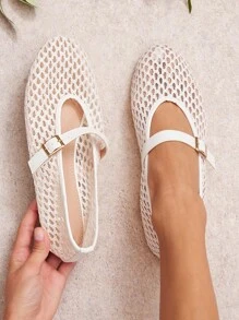 Solezae Women Comfortable Raffia Mary Jane Ballet Flats - White - View 3