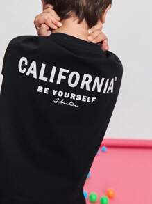 SHEIN 2件套年轻男孩休闲舒适圆领短袖T恤和裤子套装 - 深灰色 - 查看 4