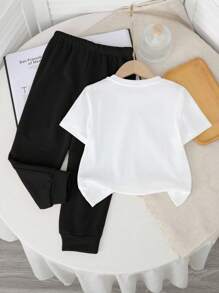 SHEIN 2pcs/Set Young Boy Casual Simple Round Neck Short Sleeve Top And Loose Pants Outfit Boys Los Angeles Shirt Boys Outfit Sets Long Pants Little Boys Casual Street Outfit Lil Boy Clothes Boys Kids Outfits Sweatpants