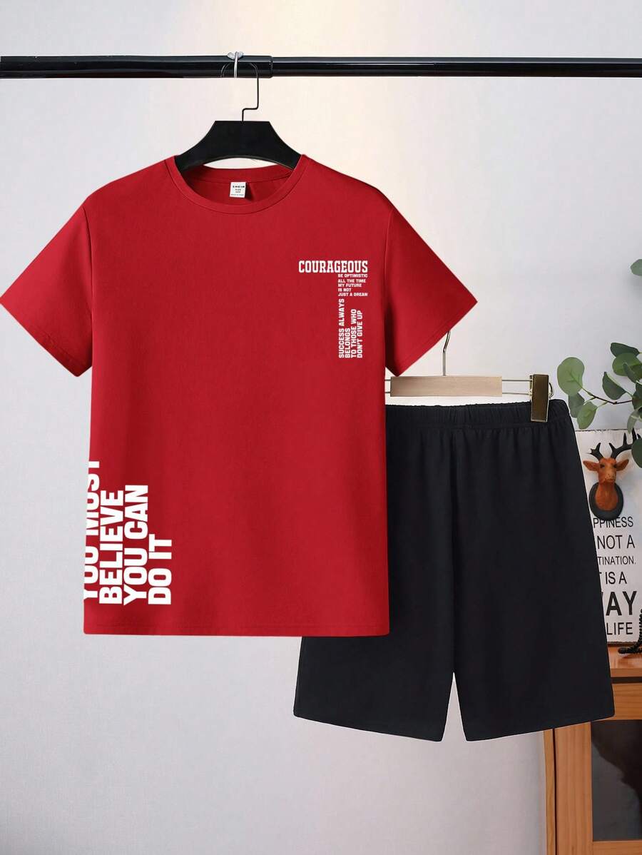 SHEIN Leap Crew Tween Boy 简约休闲字母印花短袖 T 恤和短裤两件套阻燃宽松舒适睡衣套装，夏季