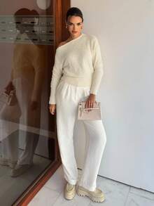 Siren Gaze Beige Slouch Shoulder Loose Knit Sweater, Casual For Trips, Spring/Autumn/Winter