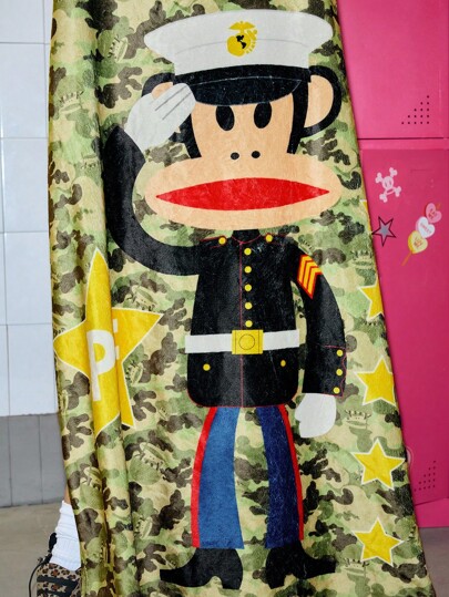 Paul Frank X ROMWE 1 pièce Couverture de canapé personnalisée imprimée de camouflage et de lettres de bande dessinée, couverture jetée et couverture de sieste, couverture de sieste épaisse pour climatisation