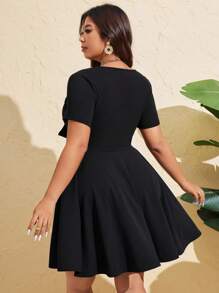 SHEIN PETITE CURVE Plus Size Women's Sexy Front Tie Short Sleeve Bodycon Mini Dress, Summer - Black - View 4