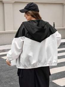SHEIN CURVE+ Curves 大码/学校服装/返校服装/返校大码女式双色拼接连帽夹克，带口袋，女式运动服，女式慢跑服，两件套休闲套装，女式现代服装，大码运动服，女式秋季服装，女式秋季服装，冬季，CURVE PLUS - 黑與白 - 查看 2