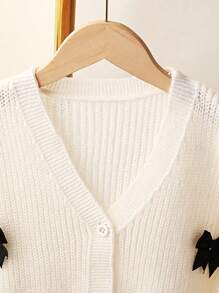 女童超大蝴蝶结白色开衫，柔软优雅，适合居家、外出、聚会、返校