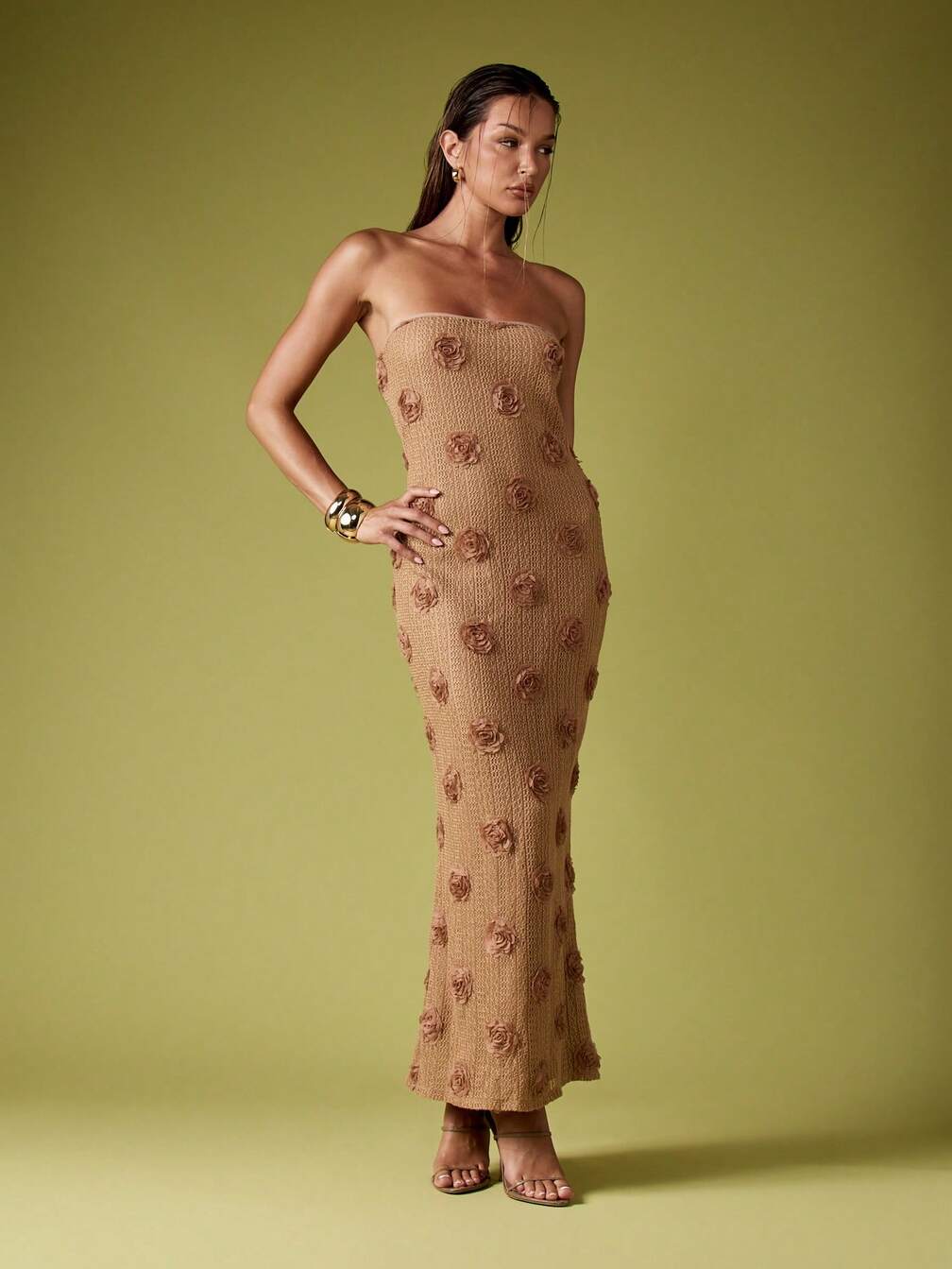MISSGUIDED Knitted Bandeau Maxi Dress With Rose Appliques｜MISSGUIDED