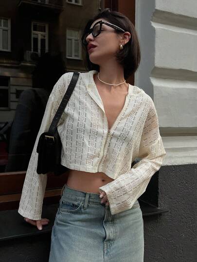 Strévra Top court zippé à capuche avec empiècement floral jacquard et épaules tombantes pour femmes