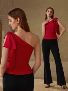 MOTF PREMIUM ÁO BLOUSE CỔ KHÔNG ĐỐI XỨNG CÓ NƠ CHI TIẾT - Đỏ - Xem 7