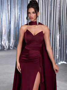 Glamrae 优雅奢华深栗红色缎面不对称领无袖褶皱长裙，高开衩荷叶边，性感正式晚礼服 - 酒紅色 - 查看 2