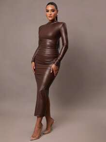 Silquee 女装秋冬简约日常约会优雅时尚紧身性感纯色超弹力PU女装大U领无袖浪漫约会秋冬打底裙睡衣优质Garri布，垫肩设计灵气十足，纯色棕色中长修身连衣裙 - 棕色 - 查看 5