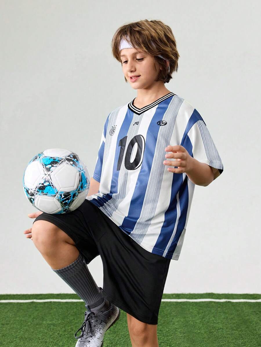 JNSQ 返校青少年男孩户外运动球衣 T 恤和短裤套装，儿童 V 领趣味字母和数字印花专业户外运动制服套装