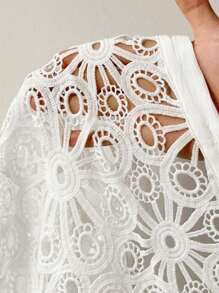 BamGleam Áo sơ mi trắng thường ngày họa tiết hoa rỗng - trắng - Xem 6