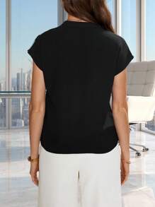 SHEIN Clasi 图案印花缺口领蝙蝠袖衬衫黑色衬衫 - 黑色 - 查看 2