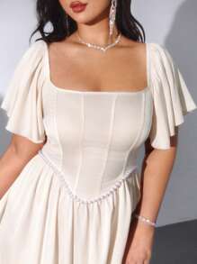 Lyrianda 大码女式春夏翻领、荷叶边袖、仿珍珠装饰、A 字腰 Charmeuse 长裙，优雅复古，适合聚会、节日、派对、婚礼