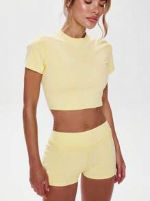 Musera Sport 圆领短袖修身运动上衣，适合健身房、板式网球、网球、匹克球、瑜伽、普拉提等运动，日常休闲穿着。 - 黃色 - 查看 5