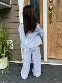 SHEIN 年轻女孩三件套：条纹衬衫、松紧腰裤、吊带背心，适合春夏季