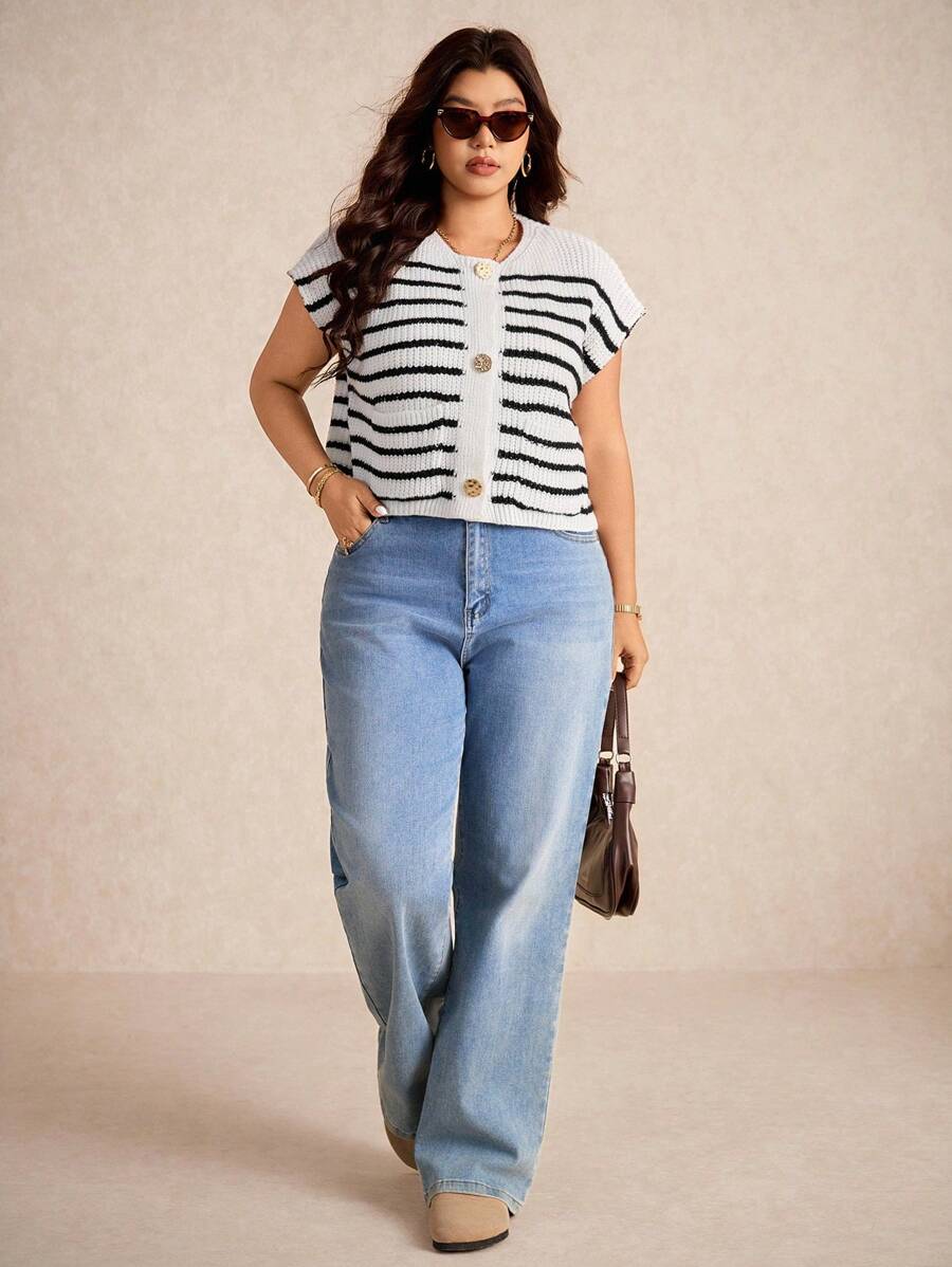 SHEIN Elaquor Cárdigan de punto grueso de ajuste holgado con botones metálicos, patrón de rayas, minimalista y versátil, para talla grande, otoño - Blanco y Negro - Ver 1