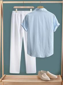 Manfinity Homme Men's Solid Color Short Sleeve Shirt And Pants Set With INS Inspiration: A Set Featuring A Short-Sleeve Light Blue Shirt With Geometric Knitted Jacquard Texture Paired With White Long Pants. This Outfit Exudes Elegance And Romance, Perfect For A Hawaiian Seaside Vacation Or Daily Wear, Old Money Style, Cozy Outfits - Blue - View 2