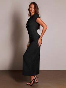 Athîral 女士纯色圆领短袖修身优雅连衣裙 - 黑色 - 查看 4