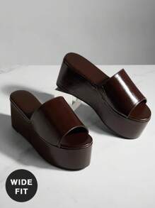 SHUZIA Women's Wide-Fit Slip-On Platform Sandals