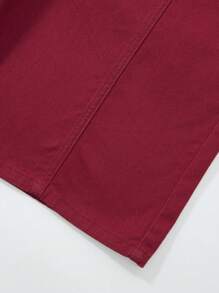 ROMWE MEN Street Life 男士休闲纯色斜口袋宽松牛仔短裤，夏季 - 酒紅色 - 查看 4