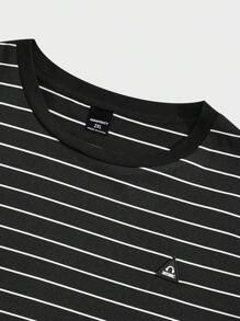 EASEVO Plus Size Men's Summer Casual Black & White Striped Plain Round Neck T-Shirt