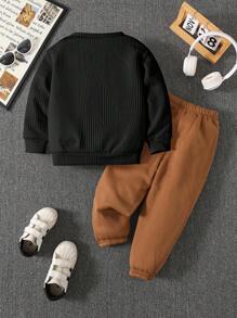 SHEIN Leap Crew Young Boy 2pcs/Set Casual Cute Colorblock Round Neck Sweatshirt With Pockets & Elastic Waist Pants Knitted Set, Suitable For School, Garden, Beach, Birthday In Spring, Summer, Autumn And Winter - Black - View 2