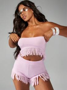 MISSGUIDED Ensemble de lounge en deux pièces avec short micro à franges tricotées. Tenue de plage, de club, de fête ou de nuit. Top bandeau tube à la mode.