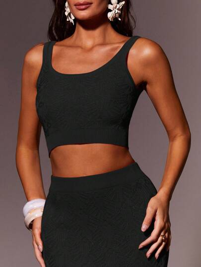 Athîral 女式纯色圆领短款修身针织上衣