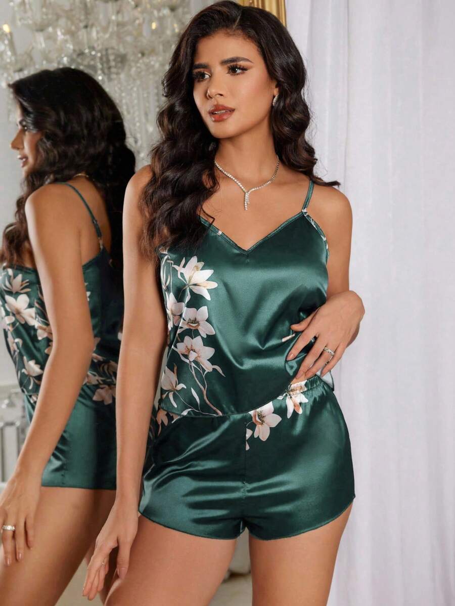 2pcs Faux Silk Printed Camisole Top & Shorts Sleepwear Pajama Set - Green - View 1