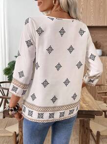 EMERY ROSE Áo sơ mi nữ cổ tròn tay 3/4 họa tiết hoa thường ngày - Màu Khaki - Xem 2