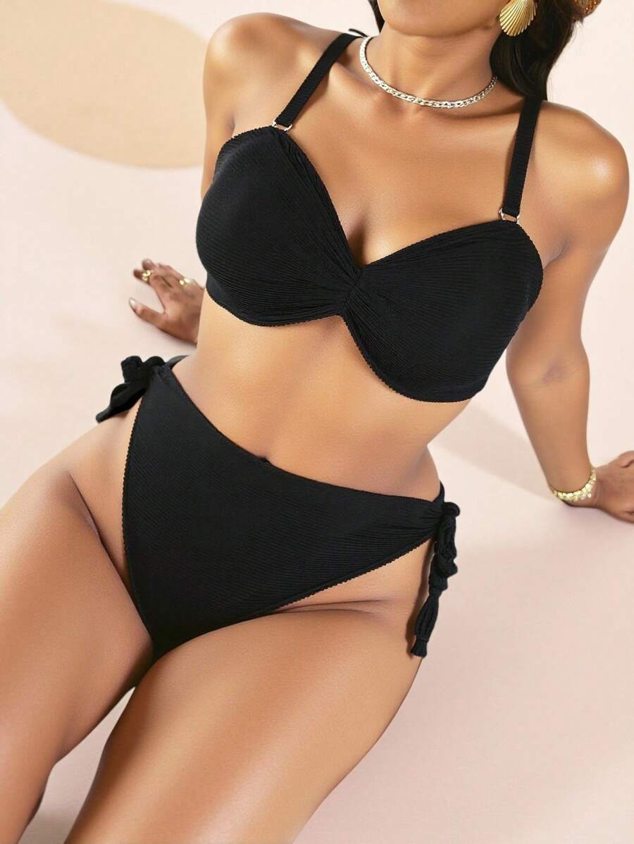 Swim Basics Bộ bikini xoắn phía trước màu trơn cỡ lớn có áo và quần - màu đen - Xem 1