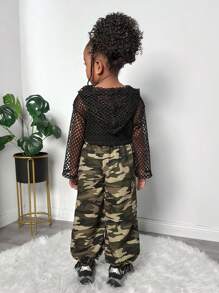 SHEIN 3 件套：休闲针织网眼连帽长袖上衣、罗纹针织背心和迷彩工装裤，适合年轻女孩