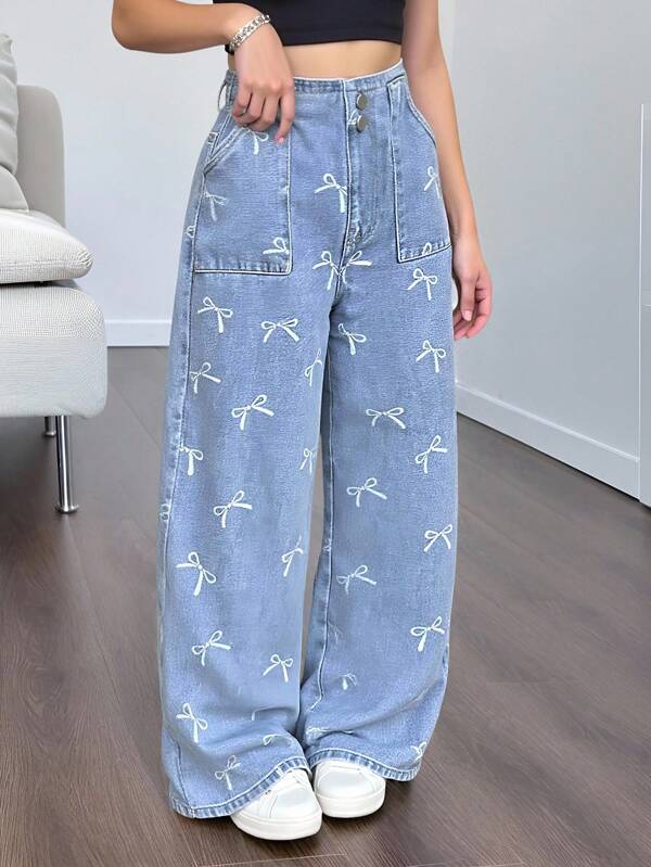 Denimly Spring & Summer New Arrival Girls' Light Blue Denim Jeans, White Bow Print Brings Out Sweet Girl Style, Must-Have Item! Relaxed Fit Flatters Various Leg Types, Elastic Waist For Easy & Comfortable Wear, Versatile To Match With Different Tops For Various Styles, Suitable For Everyday, Hangout With Friends, Outdoor Activities, Campus Wear