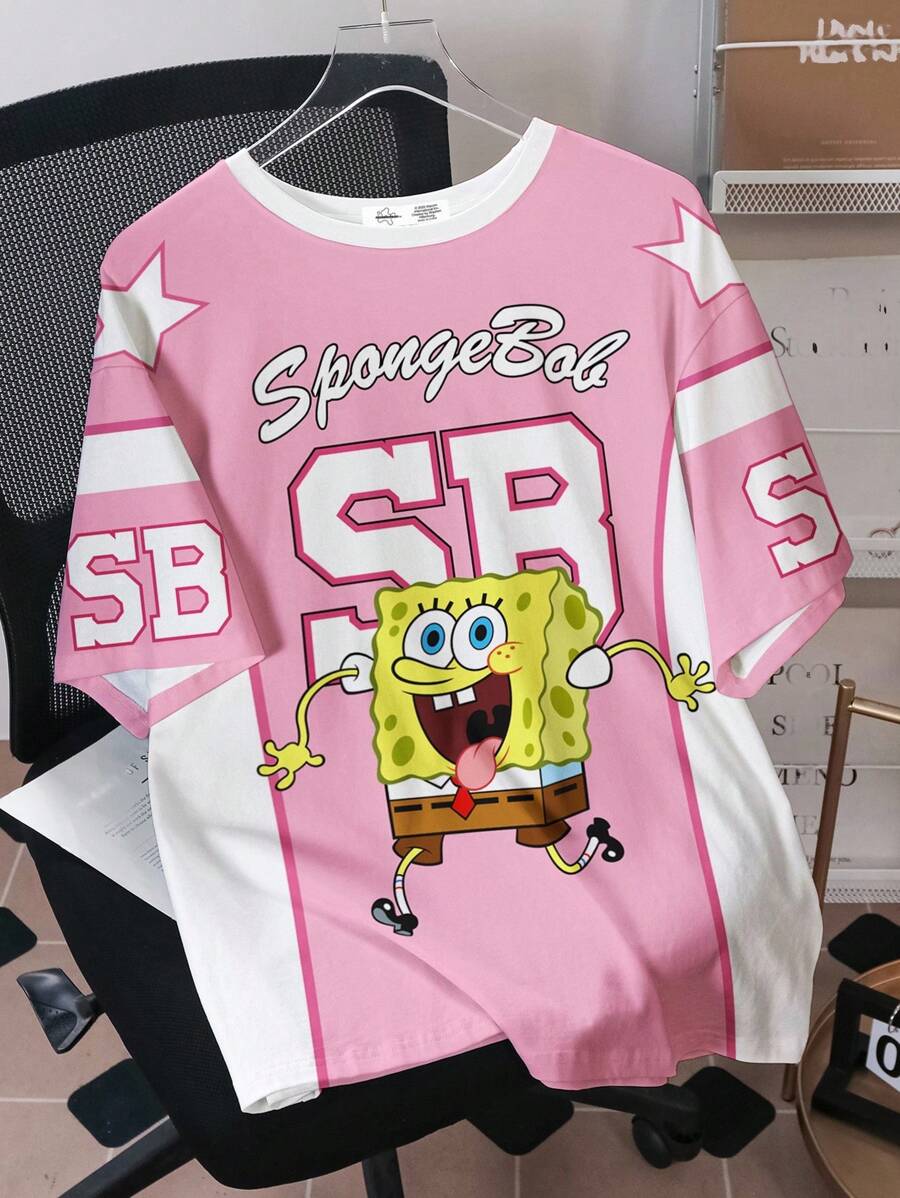 SpongeBob SquarePants | SHEIN Camiseta de cuello redondo de manga corta y corte holgado para hombre, cómoda y casual para el verano, con estampado de letras en inglés de dibujos animados/retro, estrellas a rayas o estampado total - Blanco - Ver 1