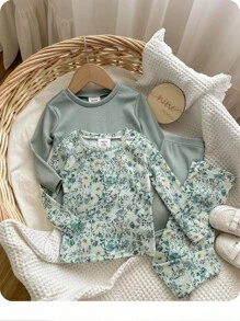 SHEIN LMoss Kids 4件套少女花卉印花针织休闲T恤和裤子家居服套装 - 彩色 - 查看 2