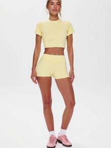 Musera Sport 圆领短袖修身运动上衣，适合健身房、板式网球、网球、匹克球、瑜伽、普拉提等运动，日常休闲穿着。 - 黃色 - 查看 4