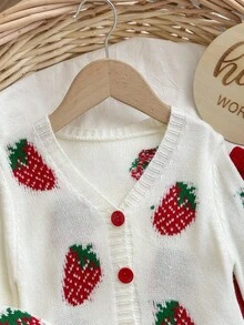 SHEIN Baby Girl Casual Everyday Cute Christmas Party Strawberry Pattern Drop Shoulder Loose Cardigan And Flare Knit Pants Set, Autumn/Winter - White - View 6