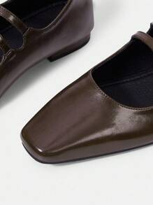 Mnmlis 女士可调节扣式休闲乐福鞋，适合日常穿着